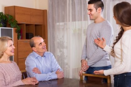 Gyakran anélkül, hogy észrevennénk, szüleink kapcsolati mintái mélyen befolyásolják, hogyan választunk párt, és hogyan kommunikálunk. Vajon mennyire határozza meg múltunk a jelenlegi párkapcsolati döntéseinket?