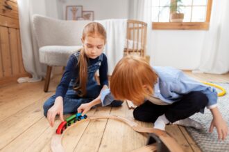 Szülőként mindannyian ismerjük azt a helyzetet, amikor szeretnénk néhány nyugodt percet vagy órát magunknak, miközben biztosak lehetünk benne, hogy gyermekünk hasznosan tölti az idejét.