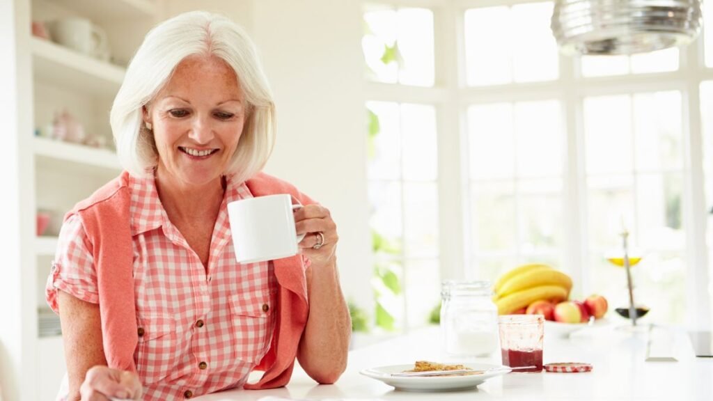 Vagány frizurák 50 felett 5 Az 50 felettiek számára is rengeteg modern, vagány frizura létezik, amelyek kiemelik a személyiséget és fiatalos lendületet adnak. Merjünk újítani bátran, hiszen egy jól megválasztott hajviselet éveket fiatalíthat!