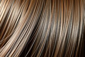 Hajápolás: gyönyörű, sima haj szálak közelről