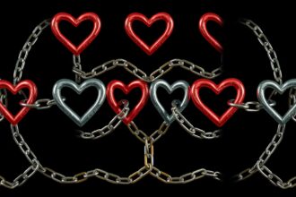 Szívek és láncok mint a párkapcsolatok szimbóluma
