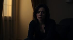 womensway 132 Egy nő, aki a kapcsolati boldogtalanság jeleit mutatja.